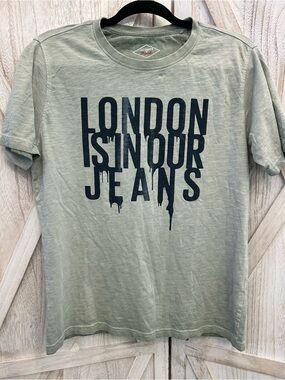 Lee Cooper Originals Men's MediumSage Green 'London Is In Our Jeans' Graphic Tee